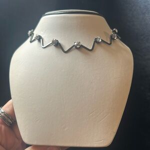 Crazy Vintage 80s zigzag black metal choker necklace